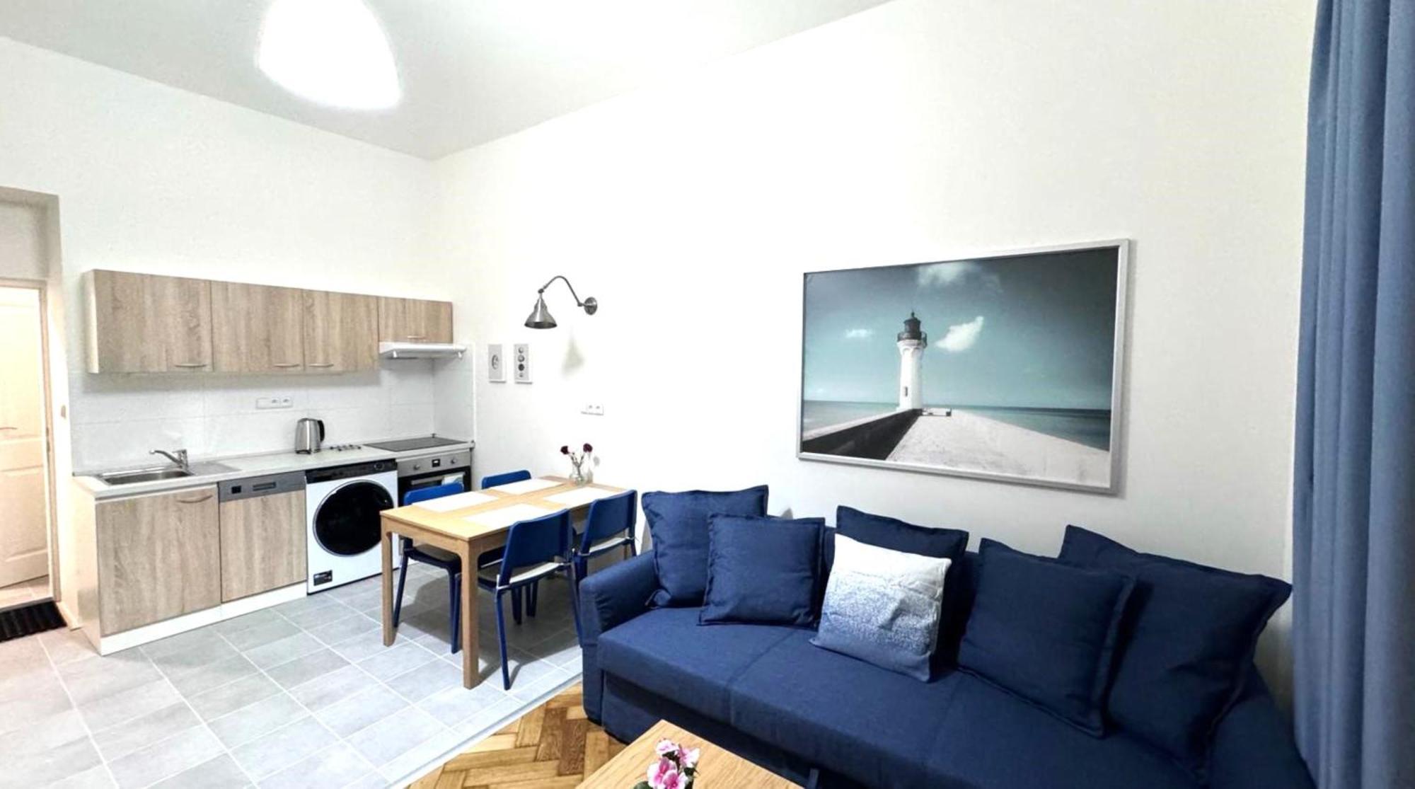 Side Street Apartments プラハ エクステリア 写真