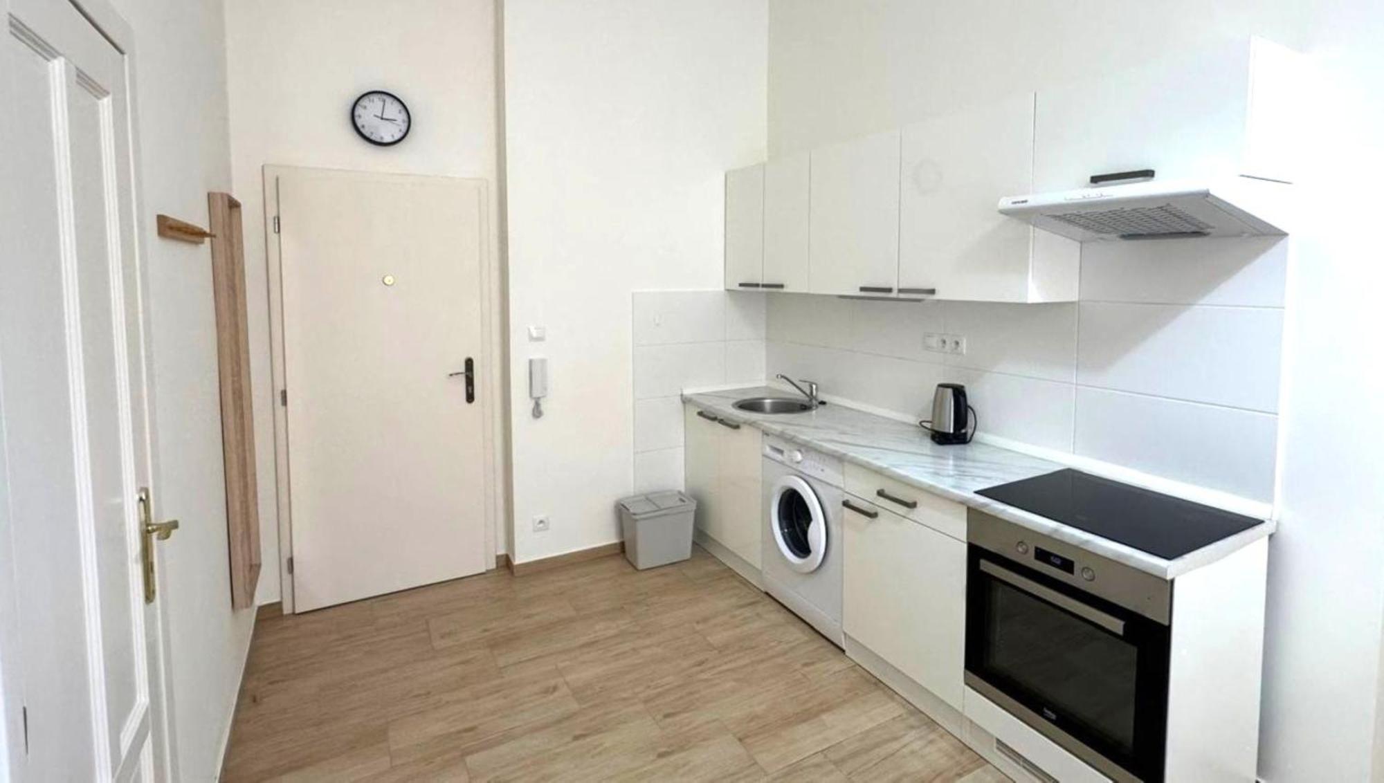 Side Street Apartments プラハ エクステリア 写真